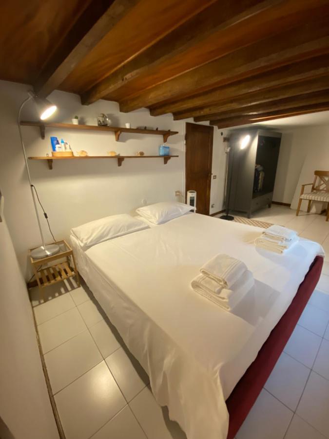Piccola Stanza Al Duomo Apartman Firenze Kültér fotó